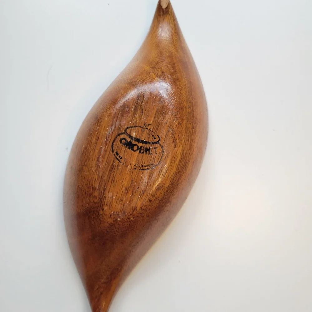 VTG MCM Orobilt Monkey Pod Leaf Shape Salad Snack Fruit Nut Snack Bowl 11x4.5x2